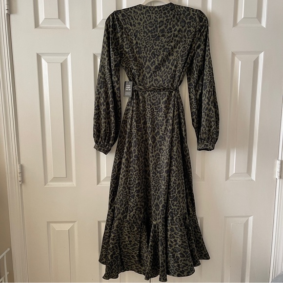 NWT Express Leopard Print Midi Dress - Picture 7 of 9